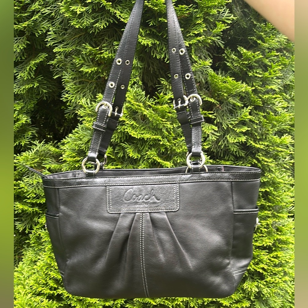 Coach Black Leather Shoulder Bag